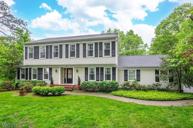 8 Kevin Dr, Mount Olive Twp, NJ 07836 - colonial house with a front lawn