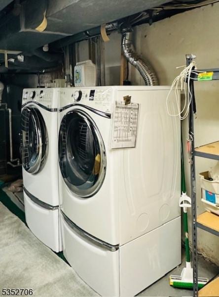 34 Brian Rd, West Caldwell Twp, NJ 07006 - laundry room with laundry area and washer and dryer