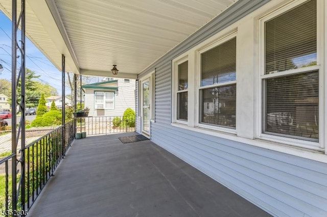view of patio featuring covered porch