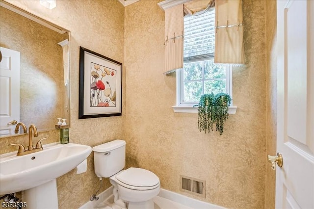 35 Hansom Rd, Bernards Twp, NJ 07920 - bathroom with visible vents, a sink, and toilet