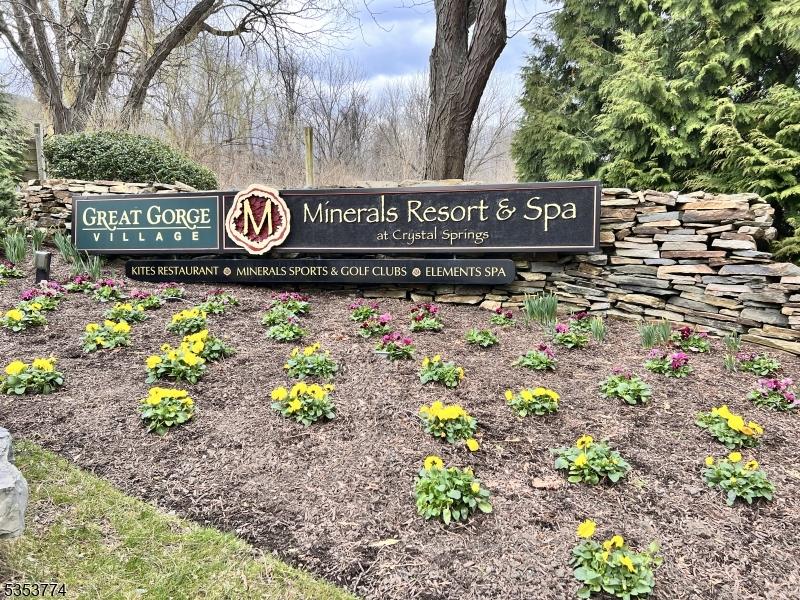 2 Falkenstein Dr Unit 6, Vernon Twp, NJ 07462 - view of community / neighborhood sign