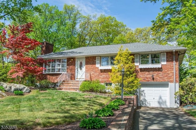 42 Hillcrest Dr, Bloomingdale Boro, NJ 07403