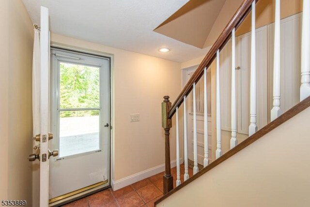 42 Hillcrest Dr, Bloomingdale Boro, NJ 07403
