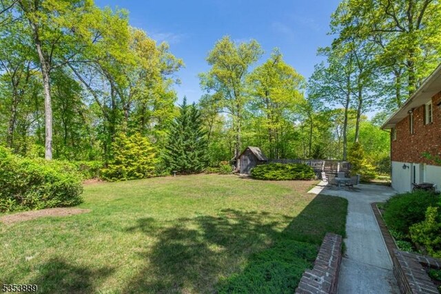 42 Hillcrest Dr, Bloomingdale Boro, NJ 07403