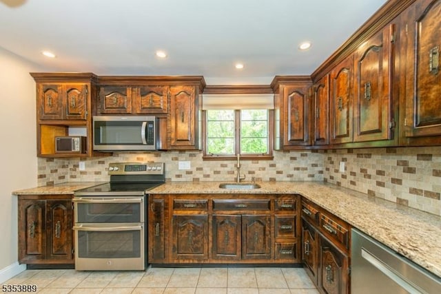 42 Hillcrest Dr, Bloomingdale Boro, NJ 07403