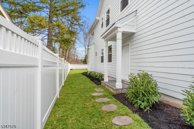 view of yard featuring fence