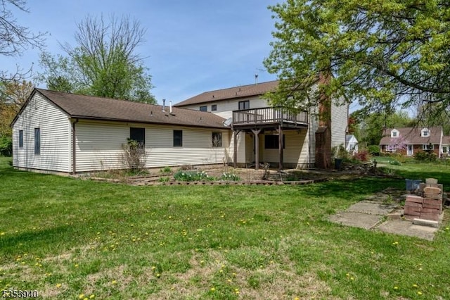 318 Sunnyside Ter, Bridgewater Twp, NJ 08807 - back of property featuring a lawn and a wooden deck