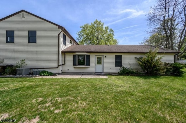 318 Sunnyside Ter, Bridgewater Twp, NJ 08807 - back of house with a patio area and a yard
