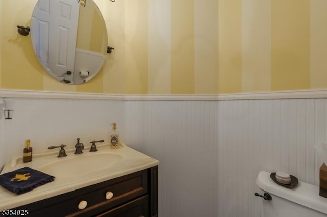 3 F Somerset Hills Ct Unit 3F, Bernardsville Boro, NJ 07924 - bathroom with a wainscoted wall and vanity