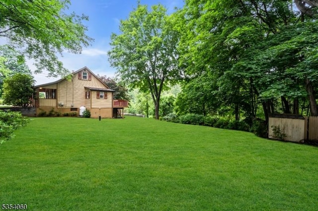 51 Meggins Rd, Rockaway Twp, NJ 07866 - view of green lawn