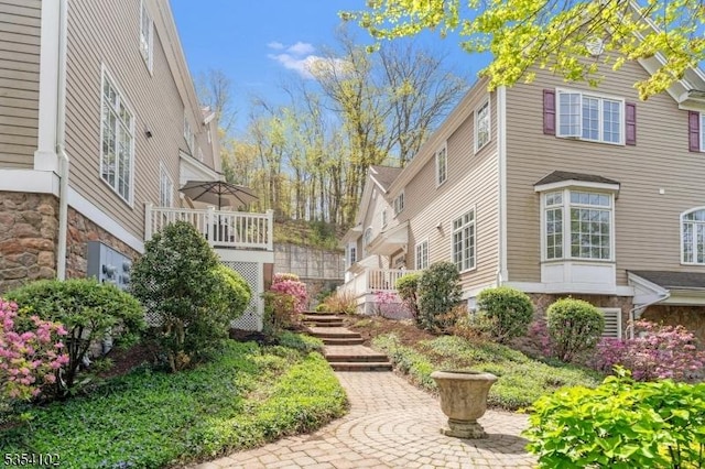 surrounding community with stairs