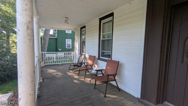 810-814 Leland Ave, Plainfield City, NJ 07062 - view of wooden porch