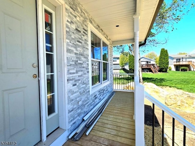 521 Parkwood Ct, Phillipsburg Town, NJ 08865 - view of covered porch