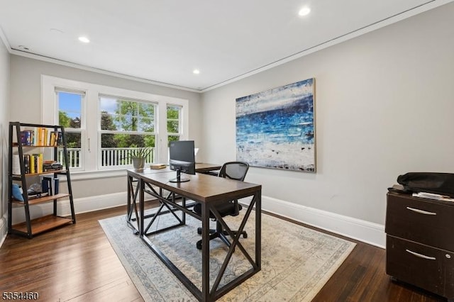 office space with crown molding, baseboards, dark wood-type flooring, and recessed lighting