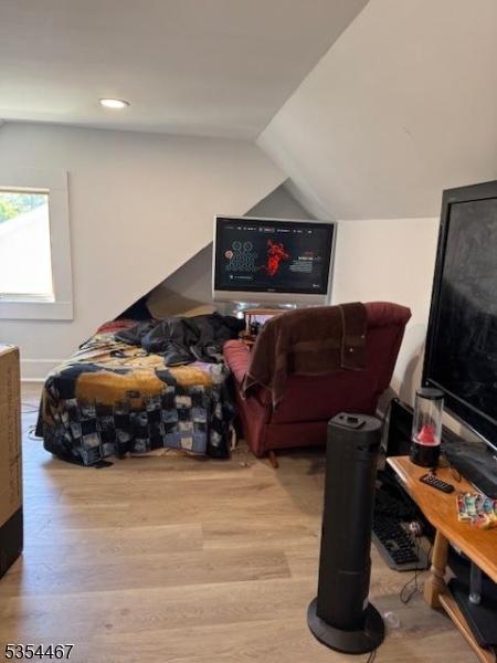 252 Spring St, Newton Town, NJ 07860 - bonus room with wood finished floors and vaulted ceiling