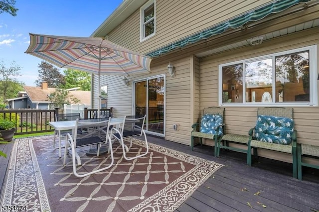 8 Katherine St, Denville Twp, NJ 07834 - deck with outdoor dining space