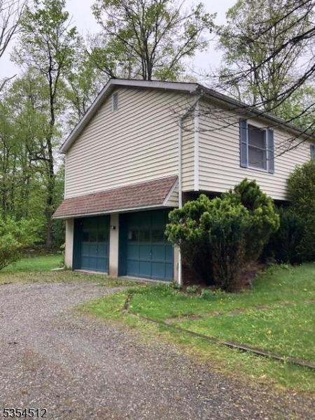 5 Henry Rd, West Milford Twp, NJ 07421