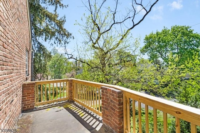 630 Ridgewood Rd, Maplewood Twp, NJ 07040 - view of balcony