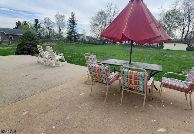 305 Old York Rd, Raritan Twp, NJ 08822 - view of patio / terrace with outdoor dining space