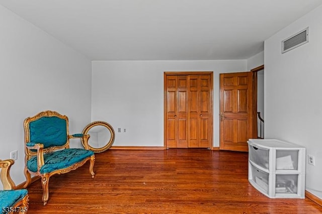 305 Old York Rd, Raritan Twp, NJ 08822 - sitting room with visible vents, baseboards, and wood finished floors