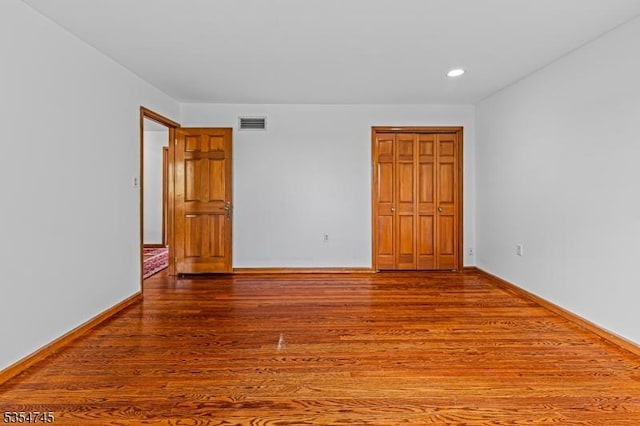 305 Old York Rd, Raritan Twp, NJ 08822 - empty room with recessed lighting, baseboards, visible vents, and wood finished floors