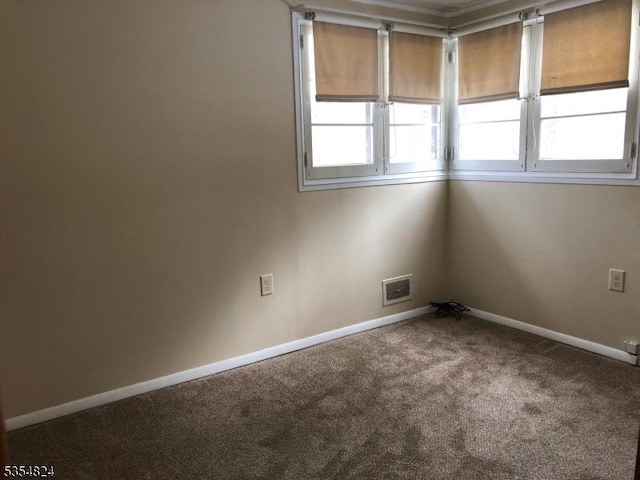 218 Wawayanda Rd, Vernon Twp, NJ 07422 - carpeted spare room featuring baseboards and visible vents