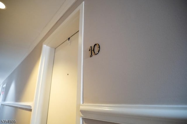 view of interior details
