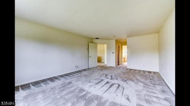 27 Suydam Rd, Franklin Twp, NJ 08873 - unfurnished room featuring carpet and baseboards