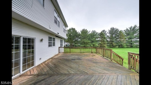 27 Suydam Rd, Franklin Twp, NJ 08873 - deck featuring a lawn