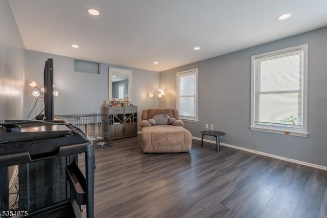 908 Maple Dr, Greenwich Twp, NJ 08886 - living area featuring baseboards, recessed lighting, and dark wood finished floors