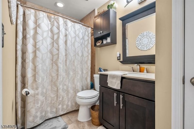 8 Congress Ln, South River Boro, NJ 08882 - full bathroom featuring vanity, a shower with shower curtain, and toilet