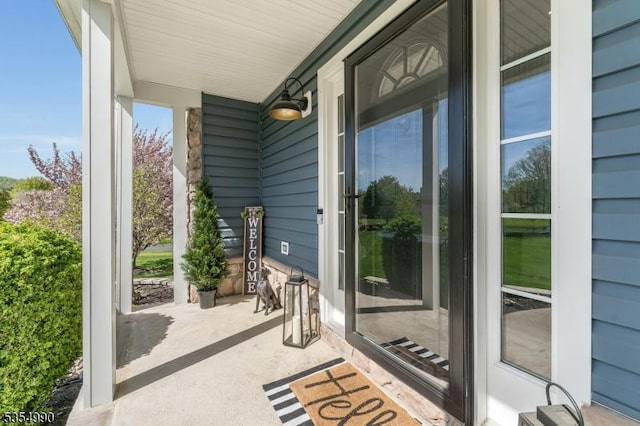 view of patio / terrace with covered porch