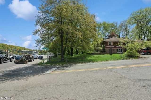 2 Woods End Rd, Parsippany-Troy Hills Twp, NJ 07950 - view of front of house