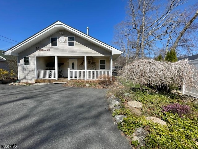 bungalow-style home with covered porch