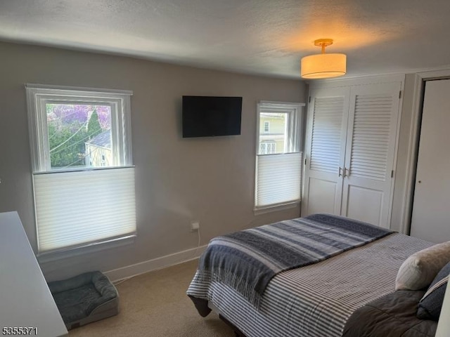 11 Union St, Franklin Twp, NJ 08528 - carpeted bedroom featuring baseboards