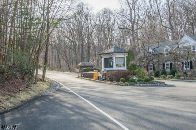 59 Green Hill Rd, Kinnelon Boro, NJ 07405 - view of asphalt street featuring curbs