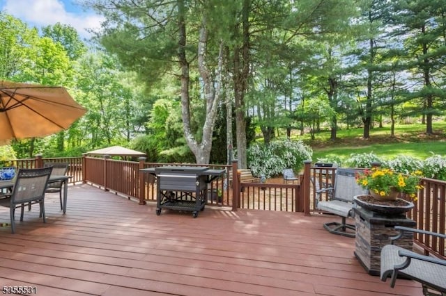 13 Fieldstone Rd, Tewksbury Twp, NJ 07830 - deck featuring outdoor dining area and view of scattered trees