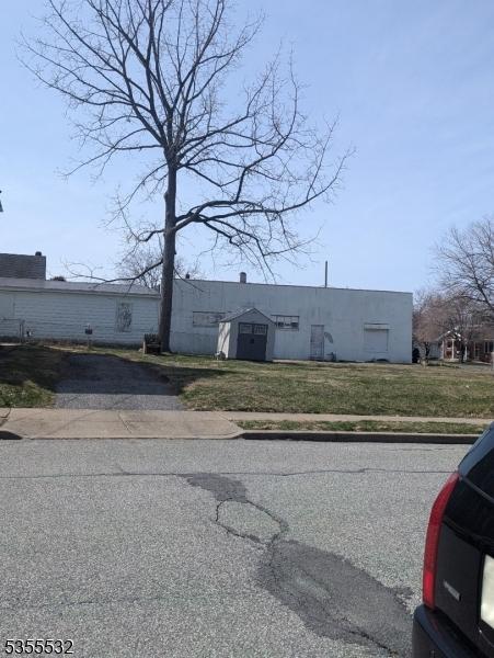 1115-17 E Blvd Unit 2, Alpha Boro, NJ 08865 - view of front of property with a front yard