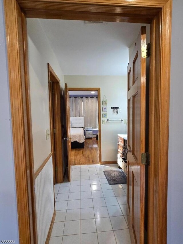 133 River Rd, Montague Twp, NJ 07827 - corridor with light tile patterned floors and baseboards