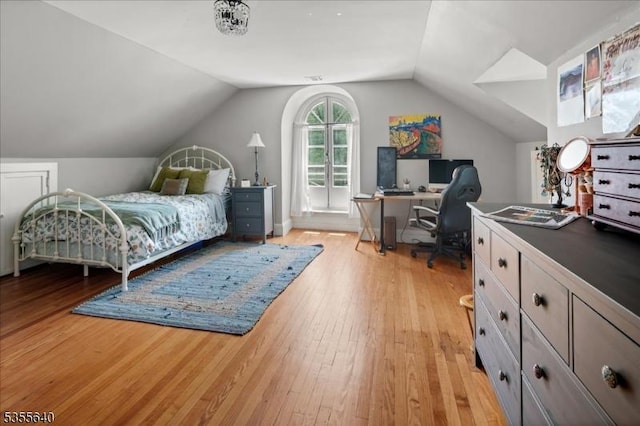 1330 Great Rd, Montgomery Twp, NJ 08540 - bedroom with light wood-style flooring, a desk, and lofted ceiling