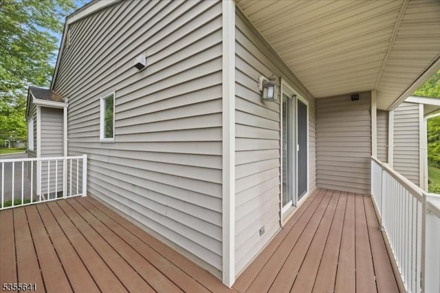 102 Westchester Ter, Clinton Twp, NJ 08801 - view of wooden deck