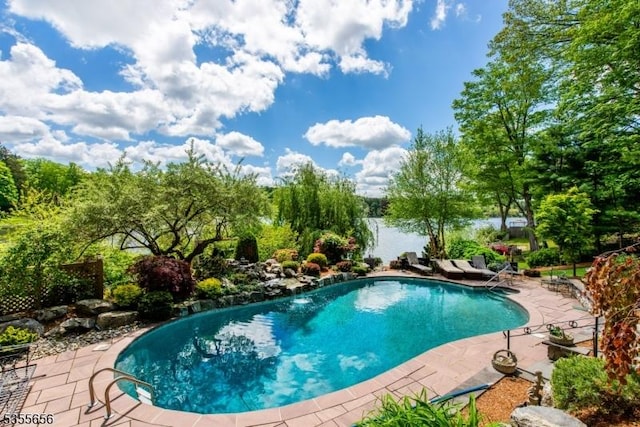 40 Hemlock Ave, Andover Twp, NJ 07860 - outdoor pool featuring a patio area