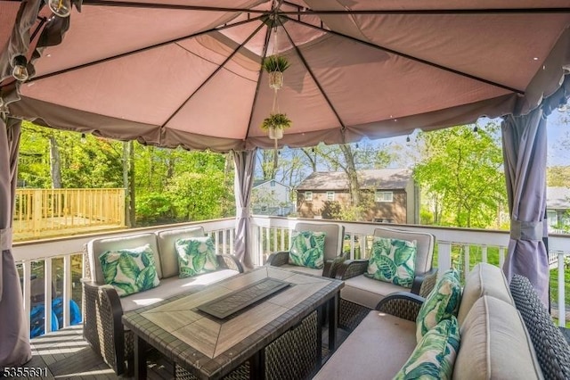 10 Tulsa Trl, Hopatcong Boro, NJ 07843 - deck with an outdoor living space