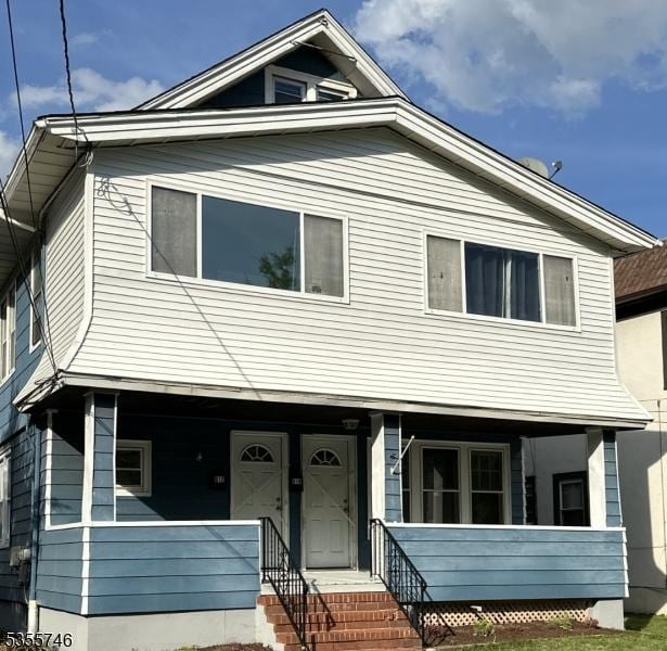 view of front facade with covered porch