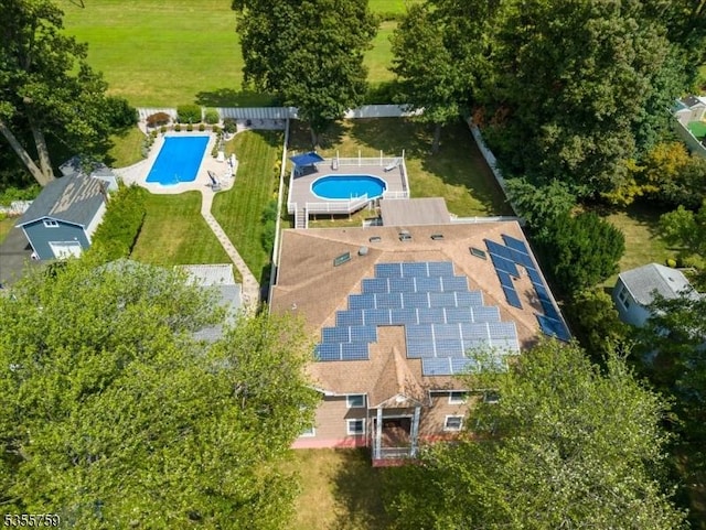 33 Lockwood Pl, Clifton City, NJ 07012 - aerial view of property and surrounding area featuring a pool