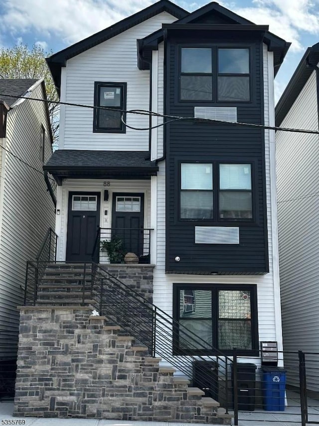 86 N 7th St, Paterson City, NJ 07522 - view of front of house featuring a porch