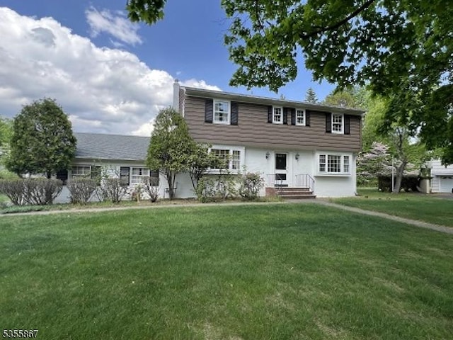 7 Fairhaven Dr, Parsippany-Troy Hills Twp, NJ 07950 - colonial-style house with a front yard