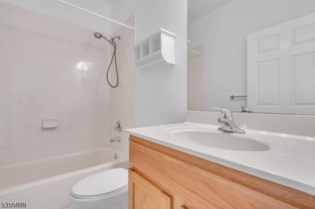 27 Jays Cor, Franklin Twp, NJ 08873 - full bathroom with vanity and  shower combination