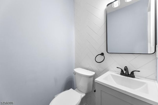 19 Oak Rd, Boonton Twp, NJ 07005 - half bath with toilet, backsplash, and vanity