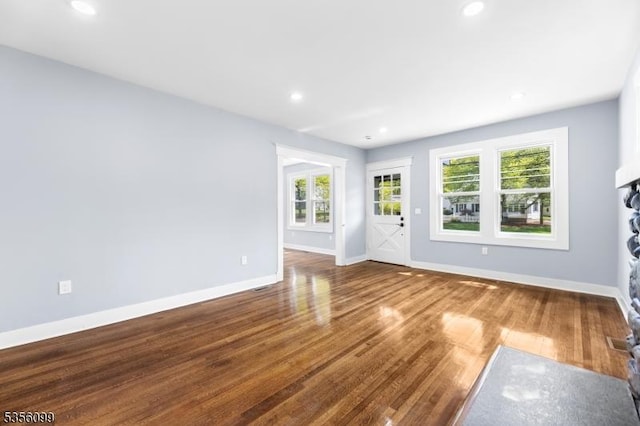 19 Oak Rd, Boonton Twp, NJ 07005 - unfurnished living room featuring wood finished floors, baseboards, and recessed lighting